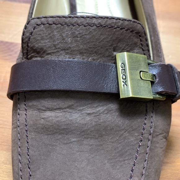 GEOX Brown Suede Loafers Size 39 Square Toe Gold Hardware - Picture 4 of 7